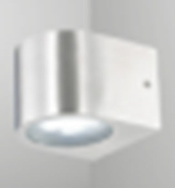 Outdoor wall lamp