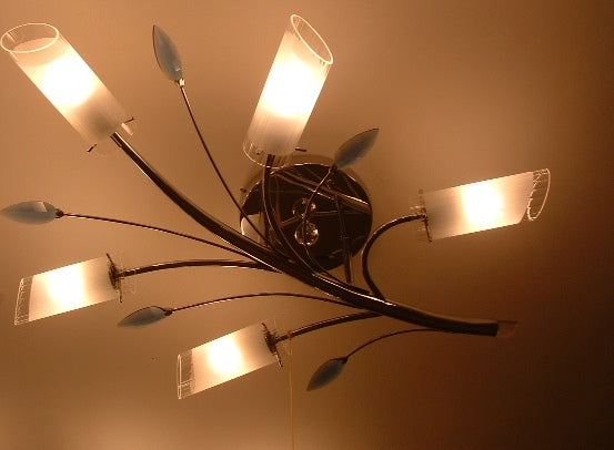 Ceiling mounted lamp