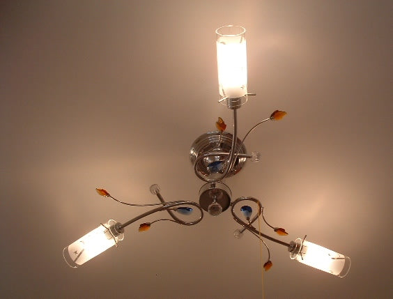 Ceiling mounted lamp
